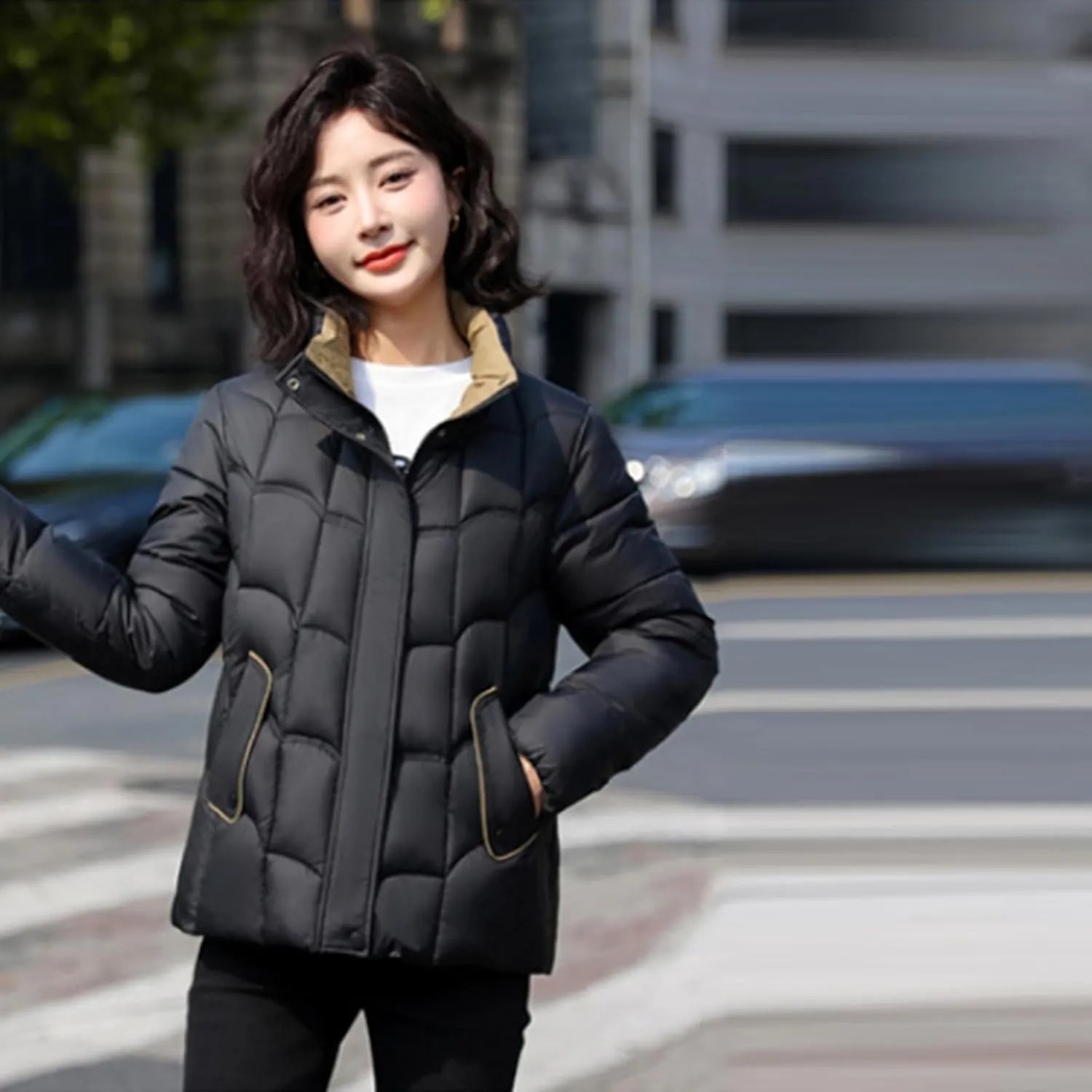 Women's Puffer Jackets Warm Winter Down Jackets Hood Zipped with Pockets Cropped Ladies Quilted Coats
