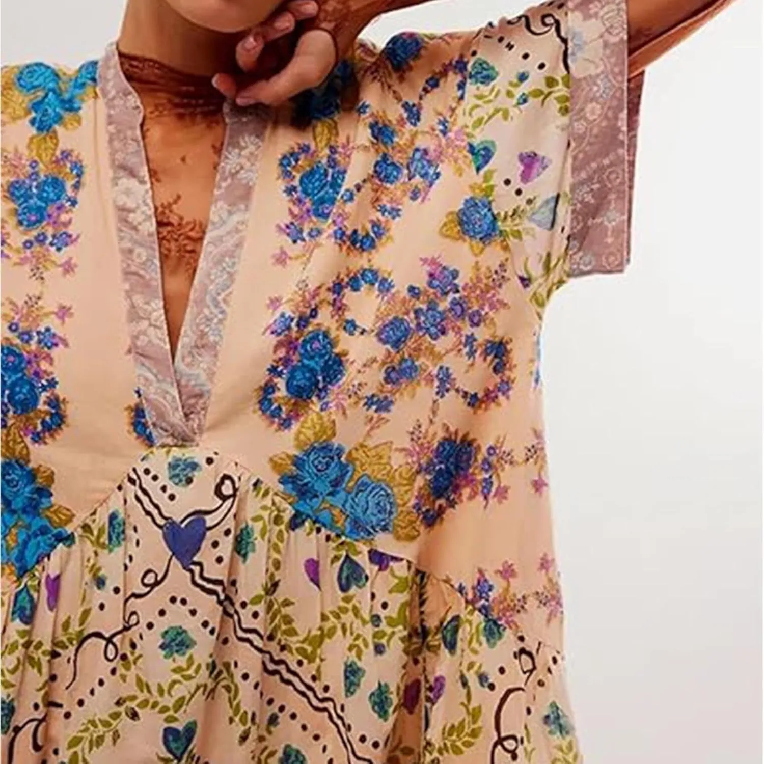 Womens Summer Floral Dresses Short Sleeve V Neck Boho Swing Mini Dress Vacation Trendy Outfits for Women